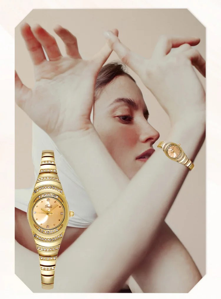 Montre de luxe dorée pour femme