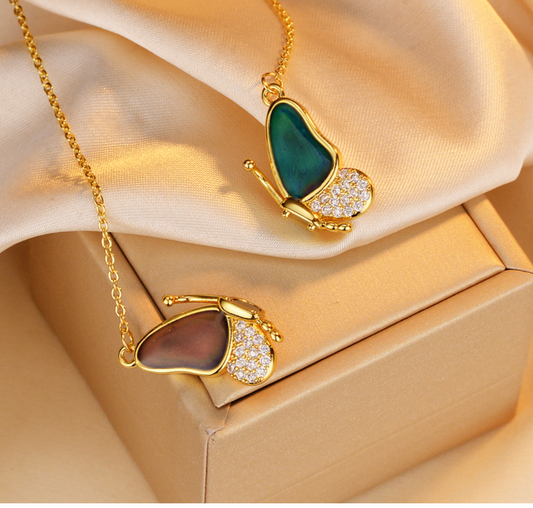Collier Papillon Magique – Sensible à la Chaleur