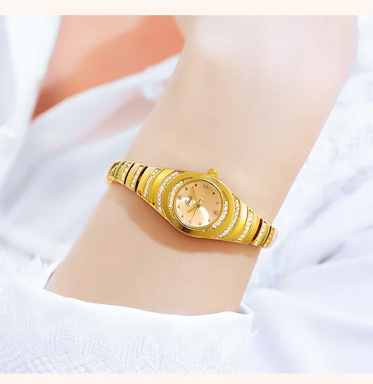 Montre de luxe dorée pour femme